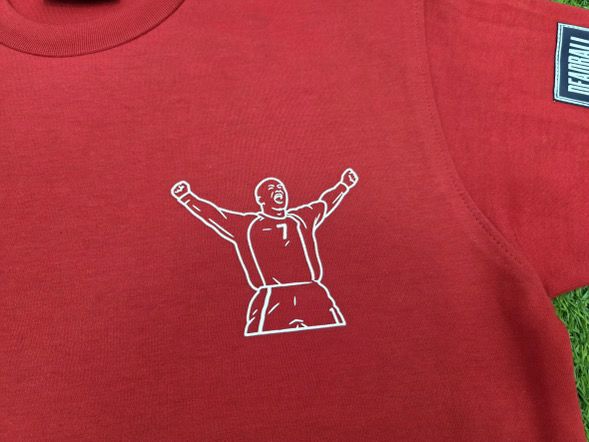 England // 1st Cap – Beckham v Greece Red Premium T Shirt